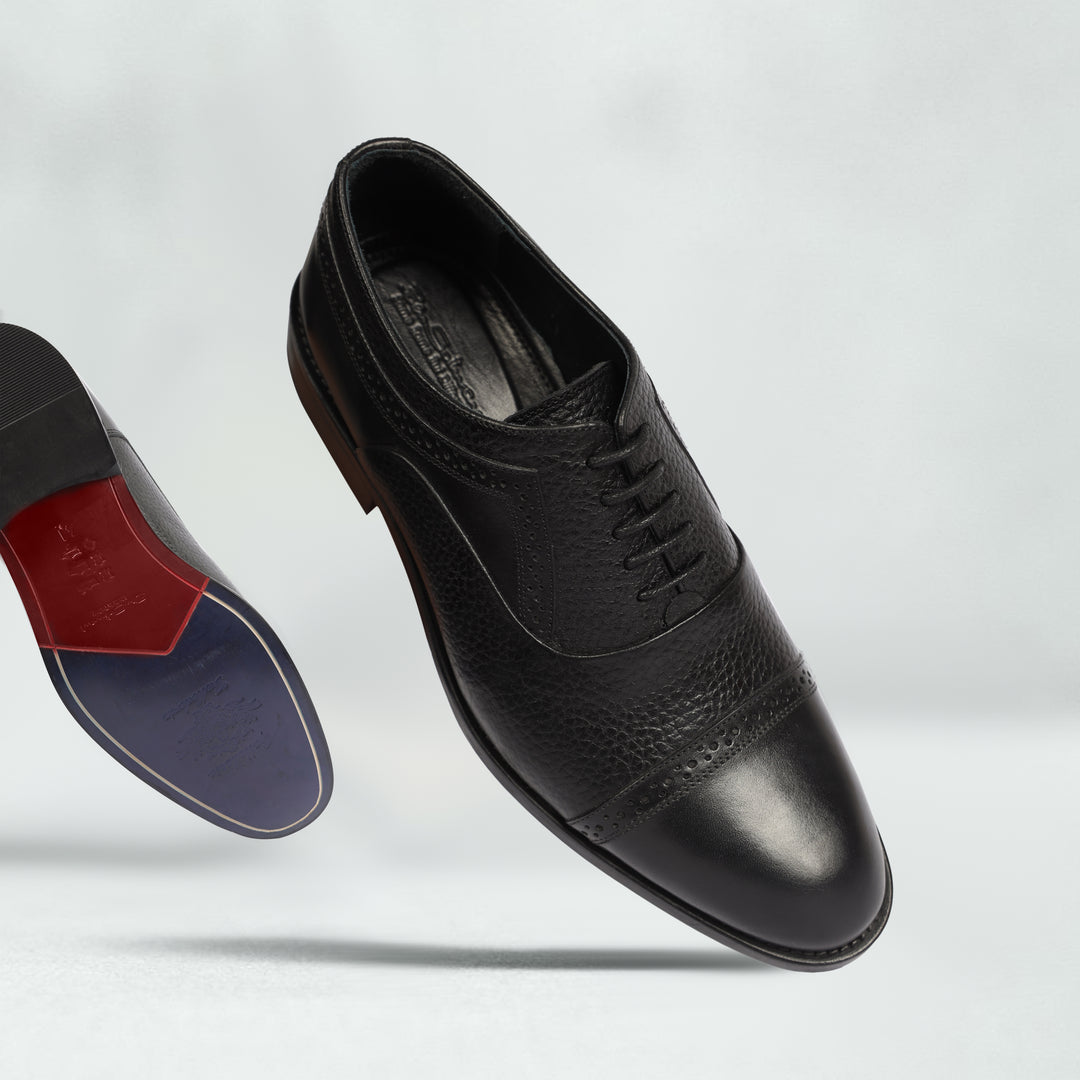 Black classic Textured shoes - genuine leather