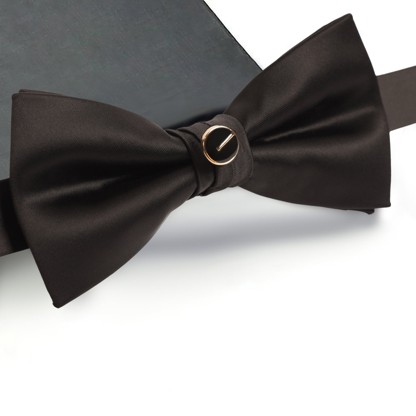 Black bow tie - black button in middle